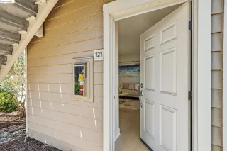 Photo #4: 41070060 Listing