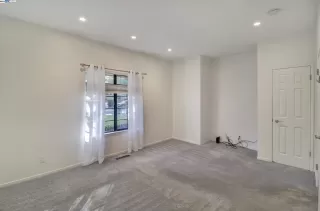 Photo #5: 41070109 Listing 