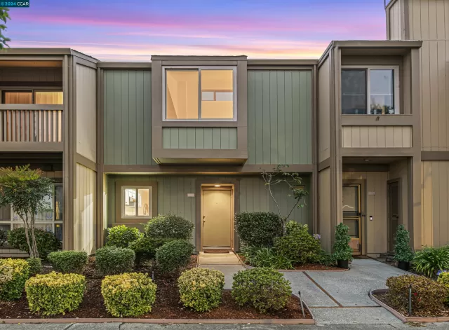 MLS: 41070123 Condo For Sale