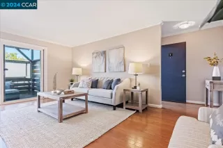 Photo #2: 41070125 Listing