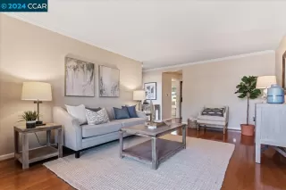 Photo #3: 41070125 Listing