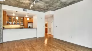 Photo #1: 41070162 Listing 