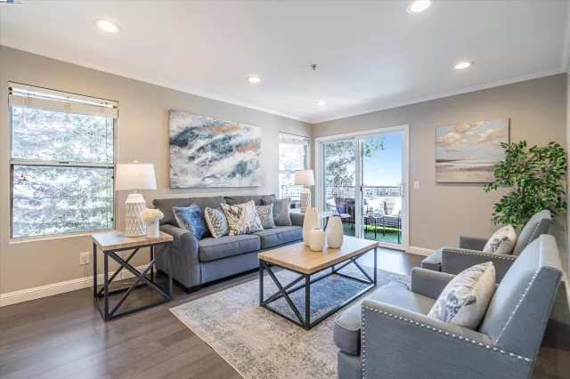 MLS: 41070173 Condo For Sale