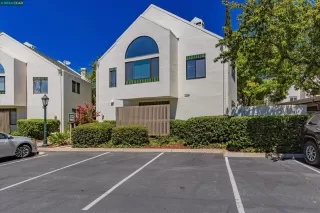 Photo #2: 41070252 Listing 