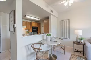 Photo #5: 41070307 Listing