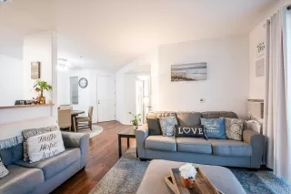 Photo #3: 41070432 Listing