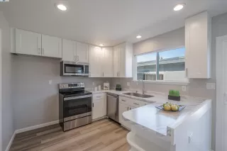 Photo #5: 41070438 Listing