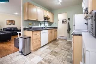 Photo #5: 41070505 Listing