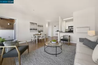 Photo #6: 41070531 Listing