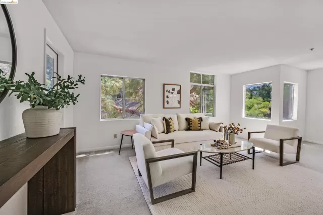 MLS: 41070568 Condo For Sale