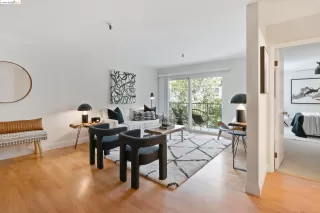 Photo #2: 41070720 Listing