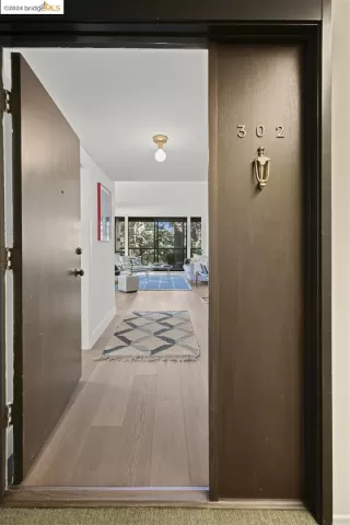 Photo #1: 41070752 Listing 