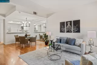 Photo #5: 41070901 Listing 