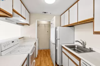 Photo #4: 41070902 Listing