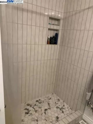 Photo #2: 41071062 Listing