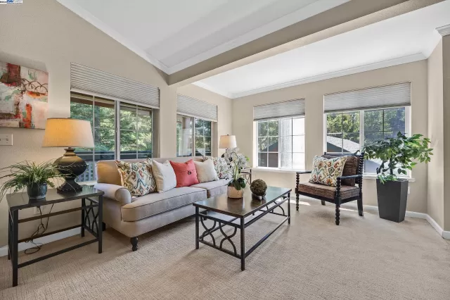 MLS: 41071081 Condo For Sale