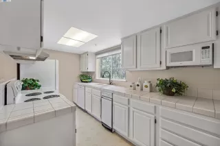 Photo #3: 41071081 Listing