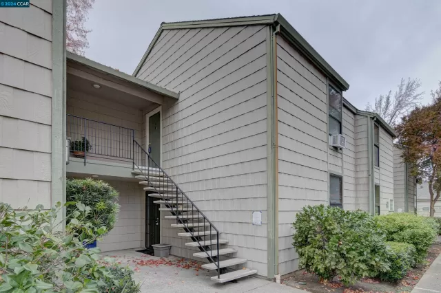 MLS: 41071151 Condo For Sale