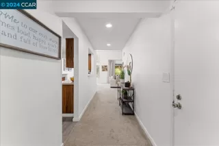 Photo #5: 41071267 Listing