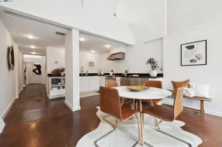 Photo #2: 41071315 Listing 