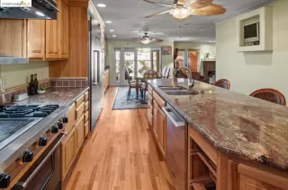 Photo #6: 41071396 Listing