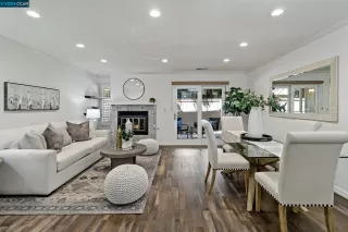 More Details about MLS # 41071441 : 4221 SHELDON CIR