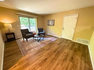 Photo #3: 41071526 Listing 