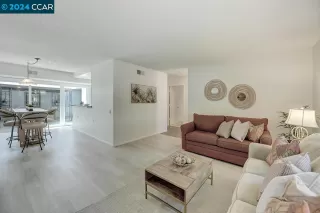 Photo #5: 41071552 Listing