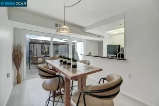 Photo #6: 41071552 Listing