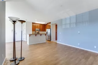 Photo #2: 41071560 Listing