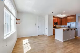 Photo #3: 41071560 Listing