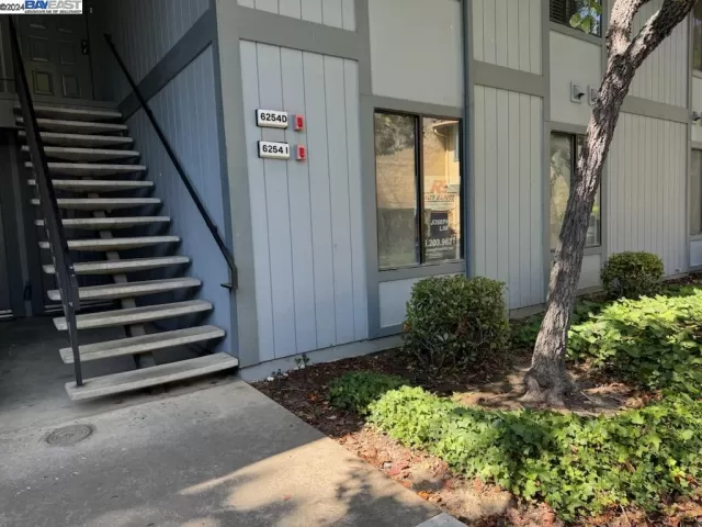 MLS: 41071586 Condo For Sale