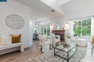 Photo #2: 41071718 Listing