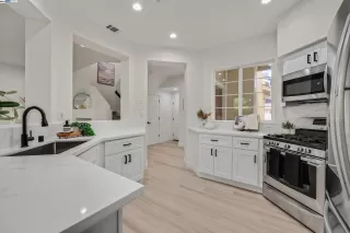 Photo #4: 41071938 Listing