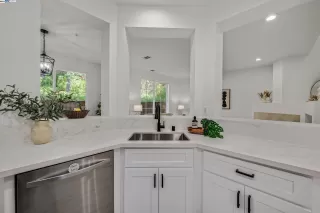 Photo #5: 41071938 Listing