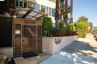Click for more information on MLS # 41072014 : 5400 BROADWAY TER # 202 More Details about MLS # 41072014 : 5400 BROADWAY TER # 202