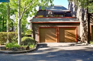 Click for more information on MLS # 41072058 : 4 POMFRET WALK More Details about MLS # 41072058 : 4 POMFRET WALK