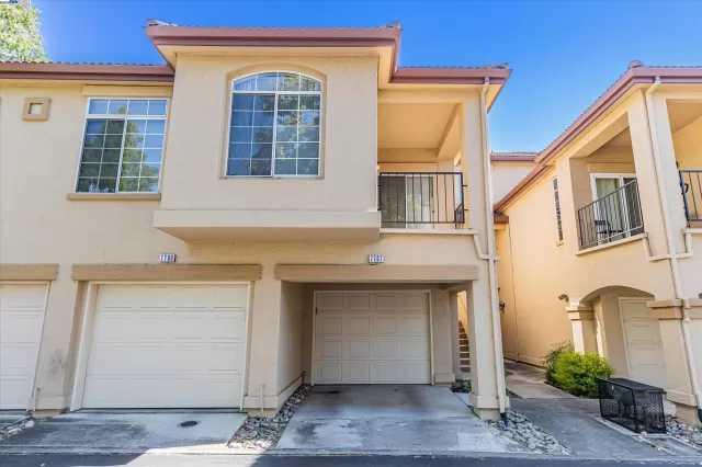 MLS: 41072105 Condo For Sale