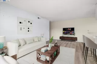 Photo #2: 41072110 Listing 