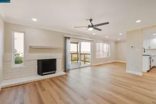 Photo #3: 41072128 Listing 