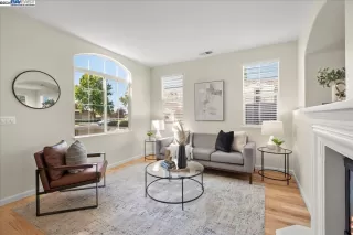 Photo #5: 41072154 Listing