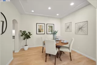 Photo #6: 41072154 Listing