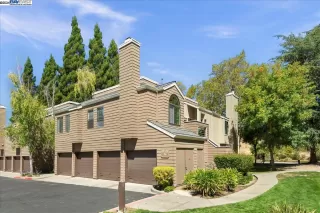 Photo #1: 41072300 Listing 