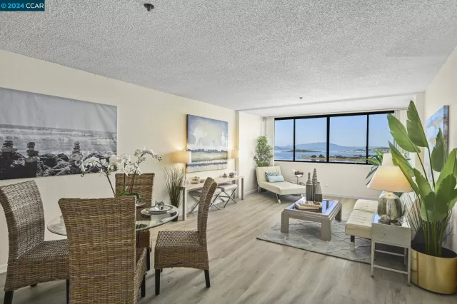 MLS: 41072316 Condo For Sale