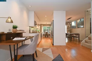 Photo #6: 41072327 Listing