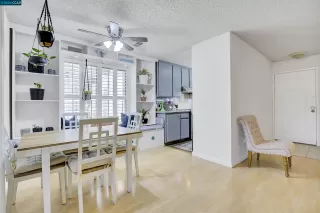 Photo #6: 41072349 Listing