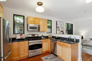 Photo #5: 41072374 Listing 