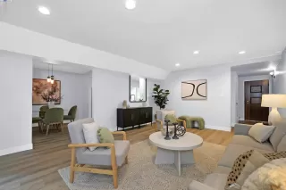 Photo #1: 41072441 Listing 