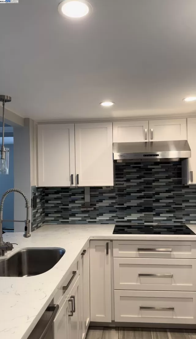 MLS: 41072601 Condo For Sale