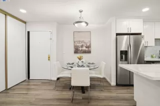 Photo #4: 41072698 Listing